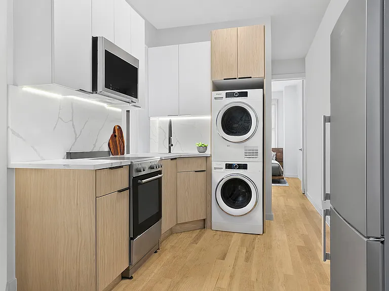 202 W 80th St #3E — Photo 2