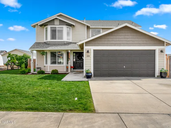 108 Clemans Ave, Moxee, WA 98936