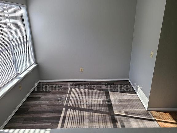 3rd image of 1597 N Dawn Dr