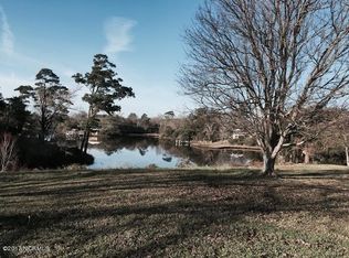 7 Bridgeview Ln, Swansboro, NC 28584