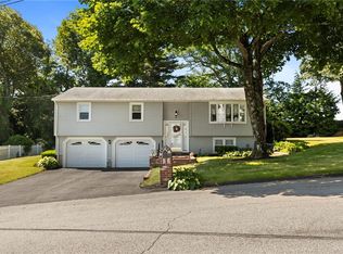 84 Cindy Ln, Warwick, RI 02886