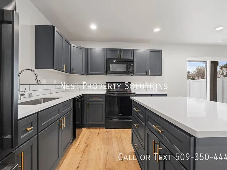 338 W 6th St — Photo 7
