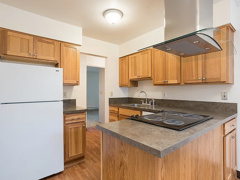 1745 16th St Tulip Crest Apts (24)
