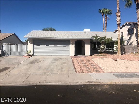 2nd image of 1335 Saddle Ln
