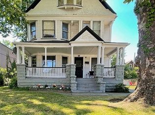 554 Eddy Rd, Cleveland, OH 44108