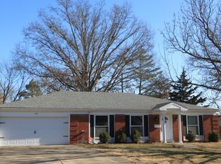 1108 Falcon Dr, Columbia, MO 65201