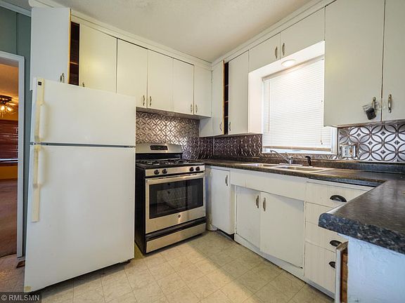 4th image of 3503 E 39th St