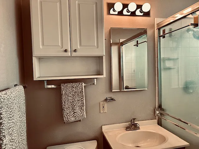 1971 Briarwood Dr Santa Clara 
Master bath