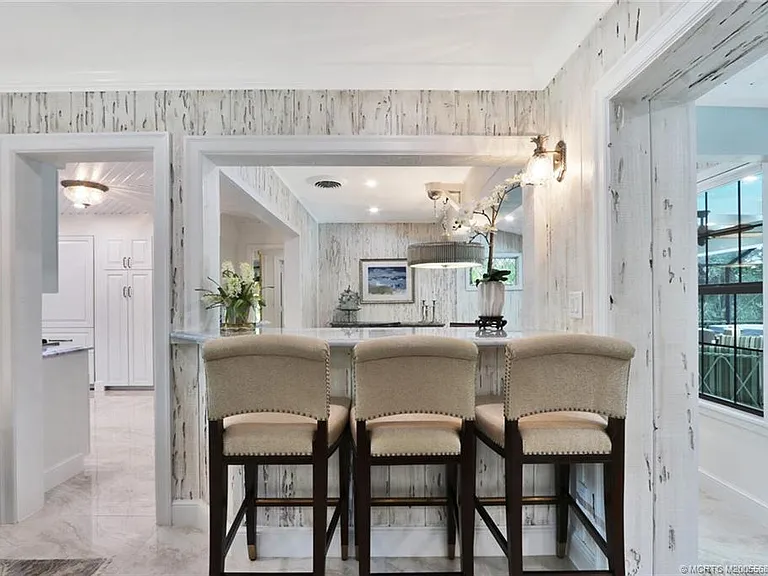21 Emarita Way — Photo 11