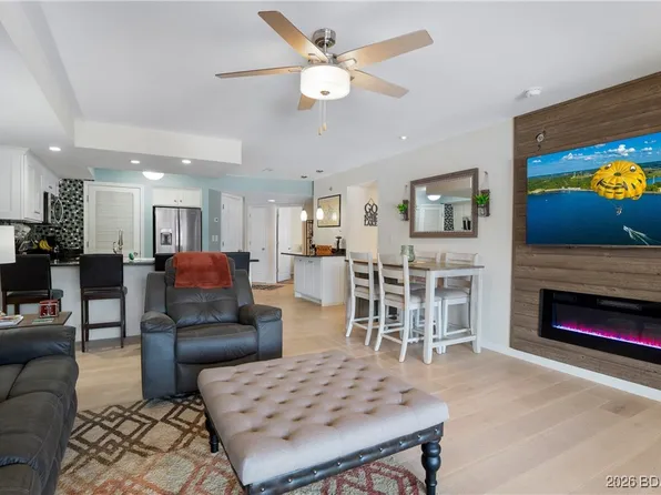 40 Lighthouse Rd Unit 5-201, Lake Ozark, MO 65049
