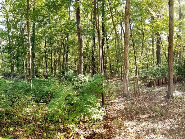 0 Red Gate Ln, Amherst, MA 01002