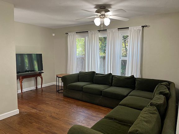 4th image of 3208 Strevel Way