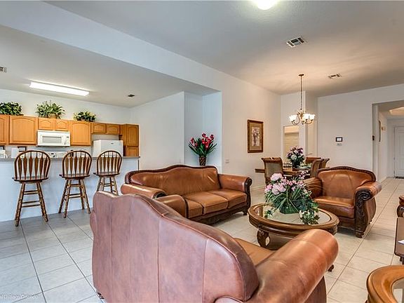 4th image of 2703 Manesty Ln