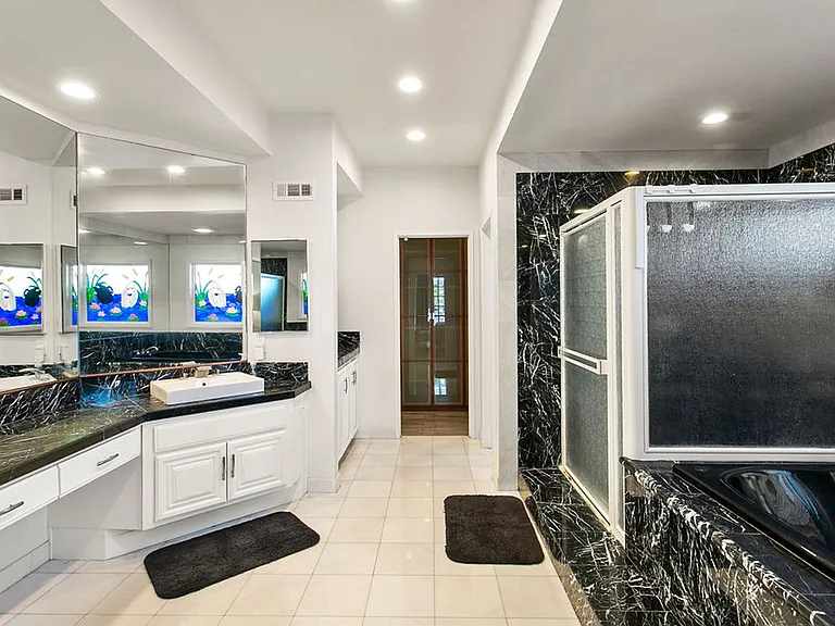 28602 Silverton Dr — Photo 18