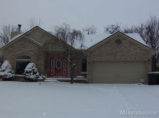 4613 Easthaven Ct, Shelby Township, MI 48317