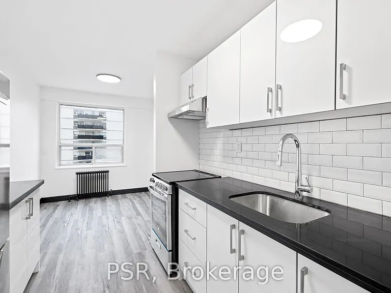 600 Eglinton Ave W #209 — Photo 9