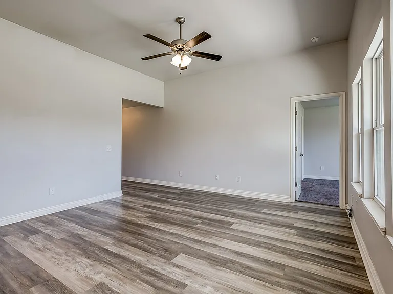 4323 W Country Club Dr — Photo 7