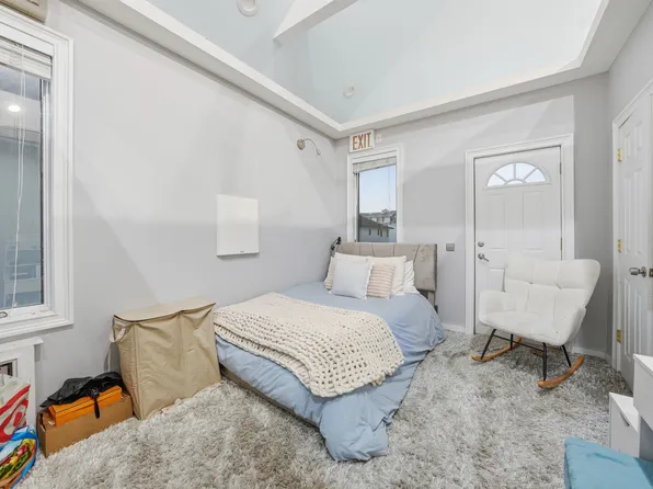 2115 Quentin Road image 15 of 25