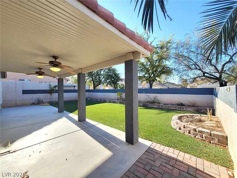 6172 Freedom Flag Ave — Photo 24