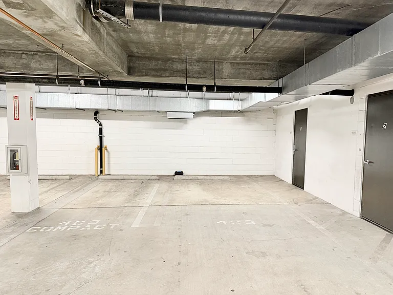 333 N Hill Ave #207 — Photo 33