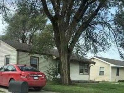 1709 E 2nd Ave, Hutchinson, KS, 67501