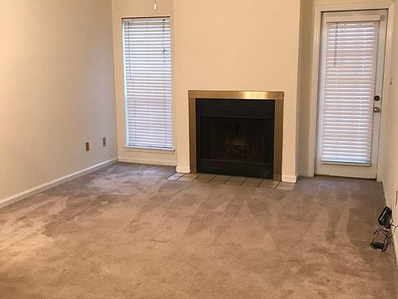 3rd image of 708 11th St APT 210