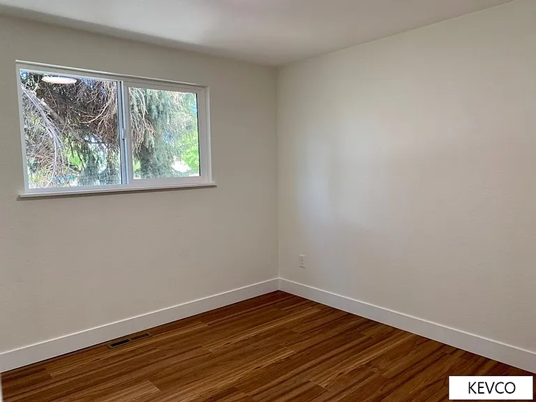 2401 Evergreen Dr — Photo 20
