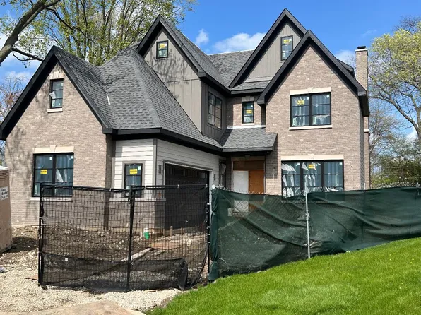 436 Sunset Dr, Wilmette, IL 60091