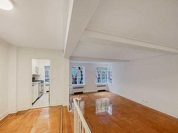 4th image of 50 E 78th St APT 3A