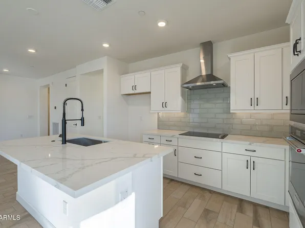 2121 W Sonoran Desert Drive #13, Phoenix, AZ 85085