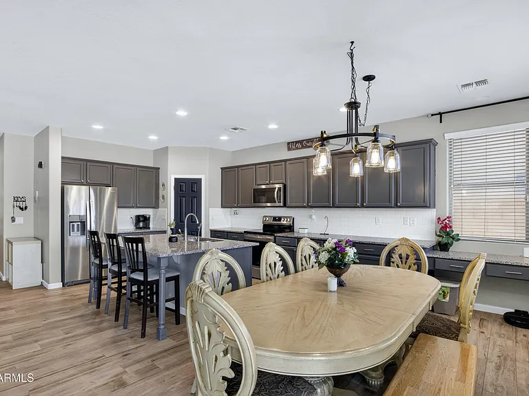 734 W Desert Seasons Dr — Photo 14