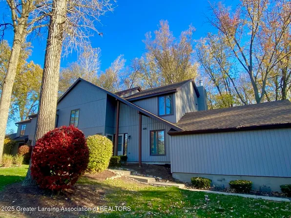 1853 Burrwood Cir, East Lansing, MI 48823