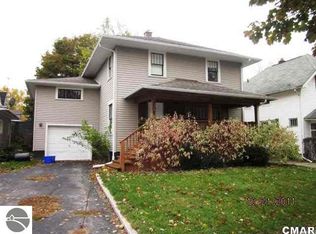 705 N Woodworth Ave, Alma, MI 48801