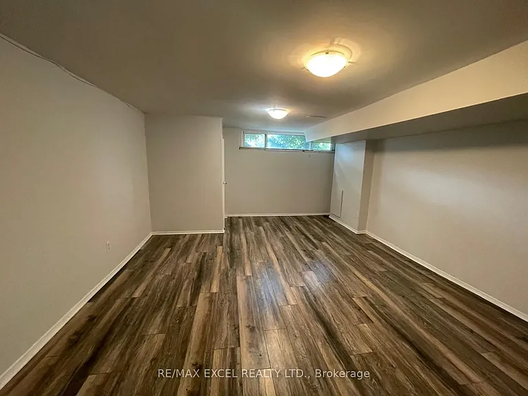 244 Demaine Cres #BASEMENT — Photo 7
