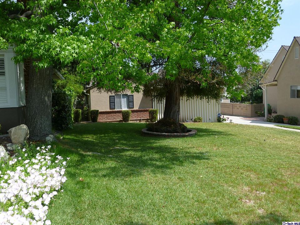 1st image of 1608 N Grand Oaks Ave