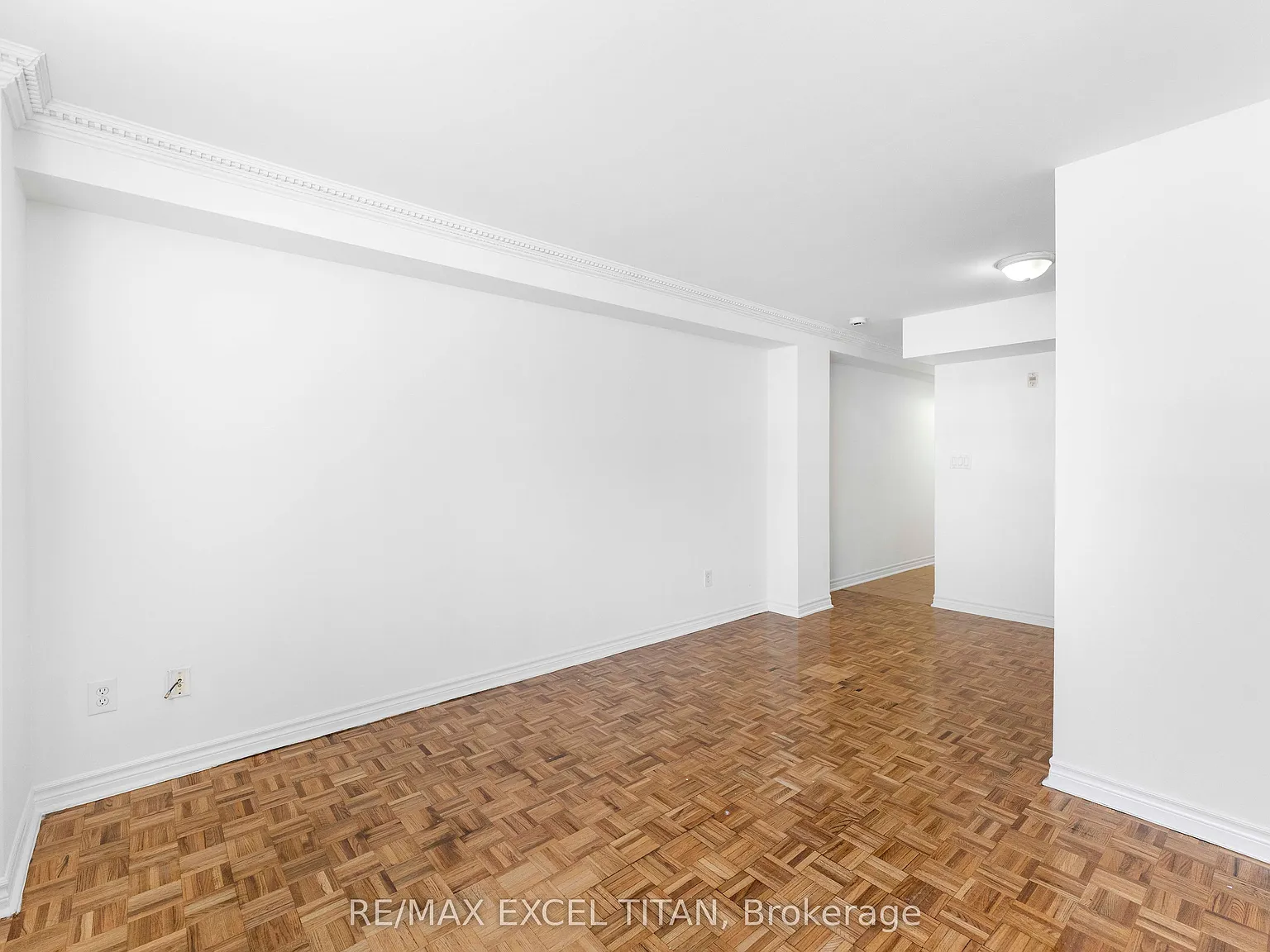 Studio, $1,600 — Photo 3