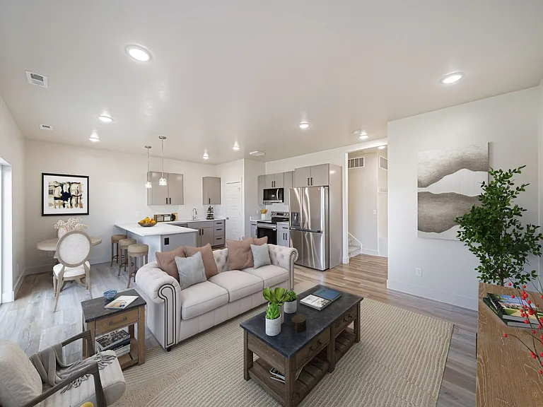 Southbridge Townhomes — Photo 7