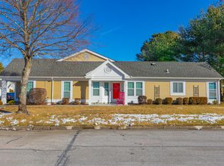 1 Sayville Ct, Ridge, NY 11961