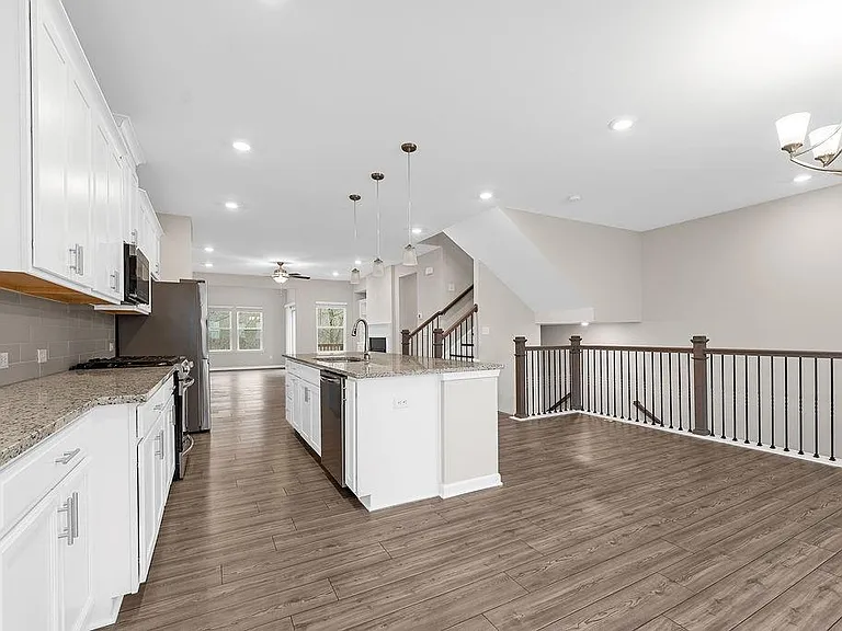 2247 Pink Hawthorn Dr — Photo 10