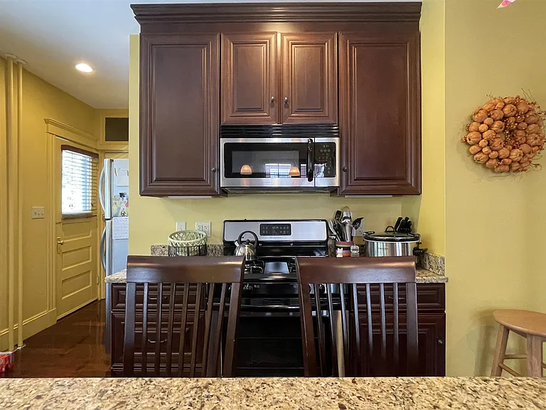 196 Larch Rd — Photo 24