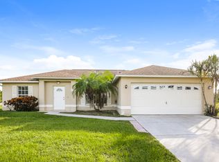 1216 Belgrave St, Fort Myers, FL 33913