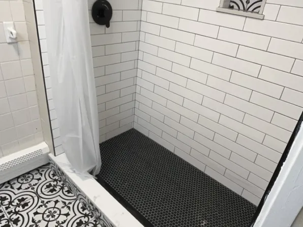 19 Centre St APT 3, Wakefield, MA 01880