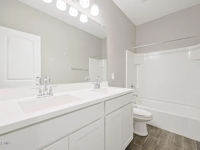 30897 W Catalina Dr — Photo 31