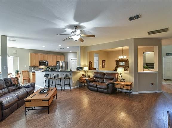5th image of 103 Herrington Dr
