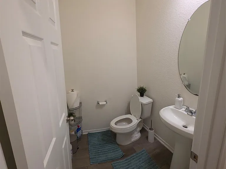 17338 Rock Willow Ln — Photo 3
