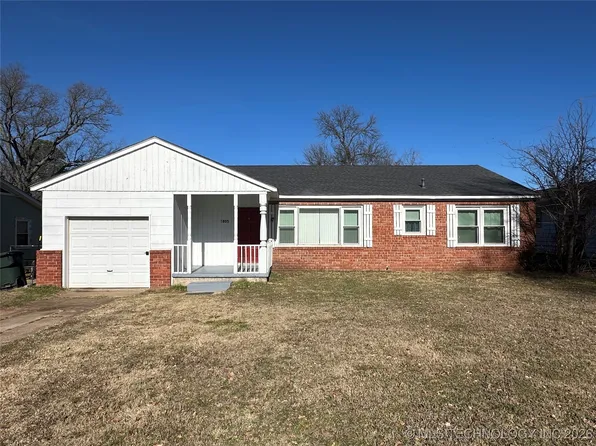 1805 E 11th St, Okmulgee, OK 74447