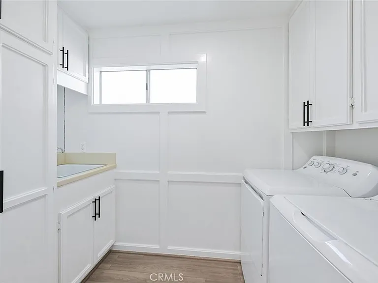 411 Goldenrod Ave #B — Photo 22