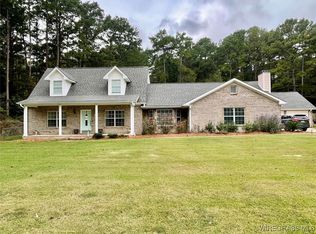 1375 Forest Lake Dr, Elba, AL 36323