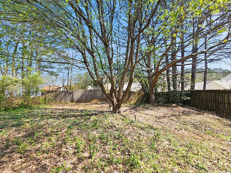 3010 Stonebridge Creek Dr — Photo 16