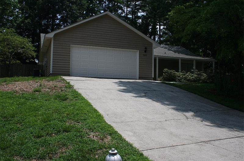 1st image of 1055 Park Forest Dr